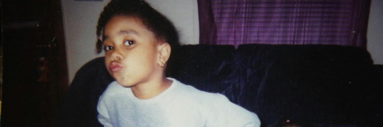 dee. banner