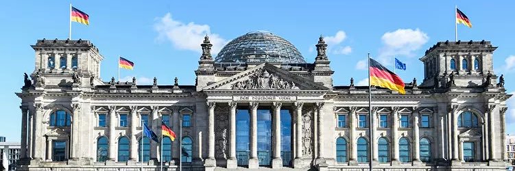 Bundesregierung Deutschland banner