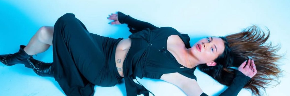 Queenvjeraa's profile banner image