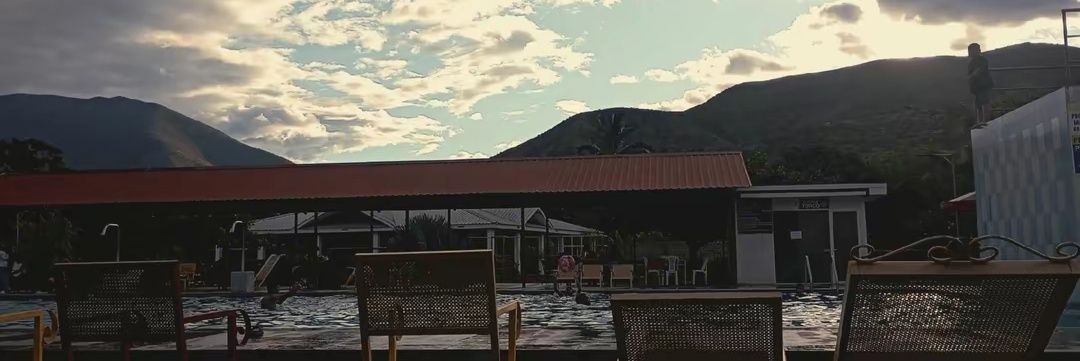 ex_ana_'s profile banner image
