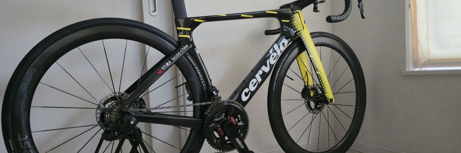 ポガチャルの裸エプロン サーヴェロS52台持ち banner