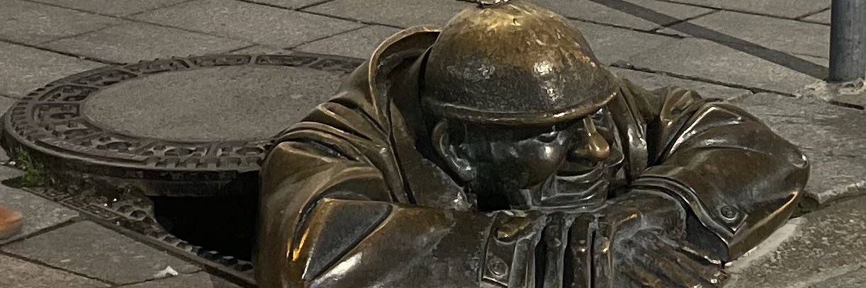 literate-Nomad 😌 banner