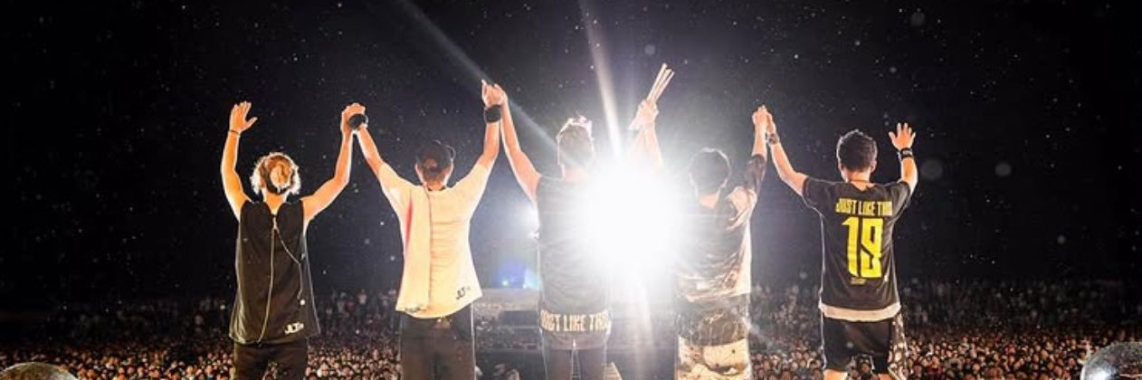 momiuzzz's profile banner image