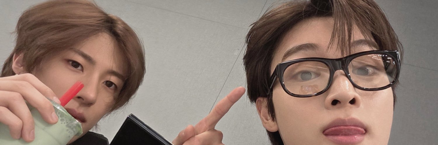 클로버 banner