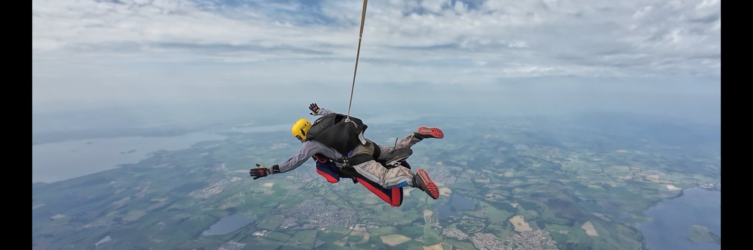 A a r o n ヅ banner