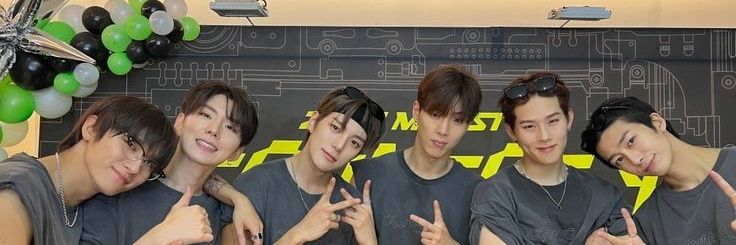 Ly banner
