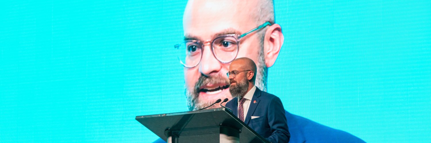 Eric Kohn 🥃 banner