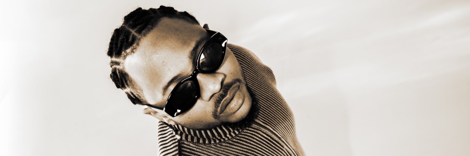 paparazzle's profile banner image