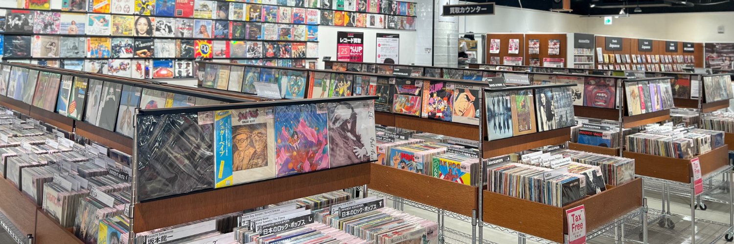 HMV record shop 心斎橋's banner