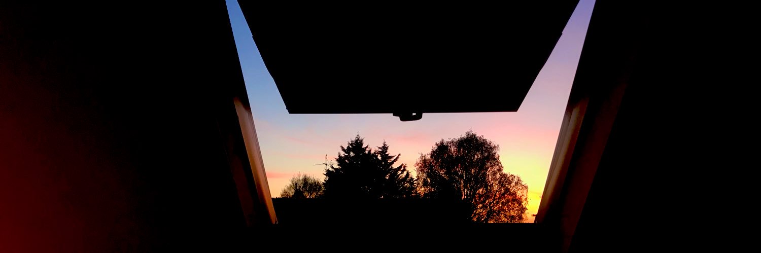 DeleciaDesigns's profile banner image