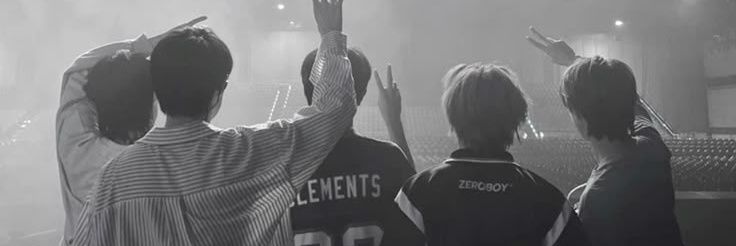 𝓒𝓻𝓮𝓪𝓶𝓶 banner