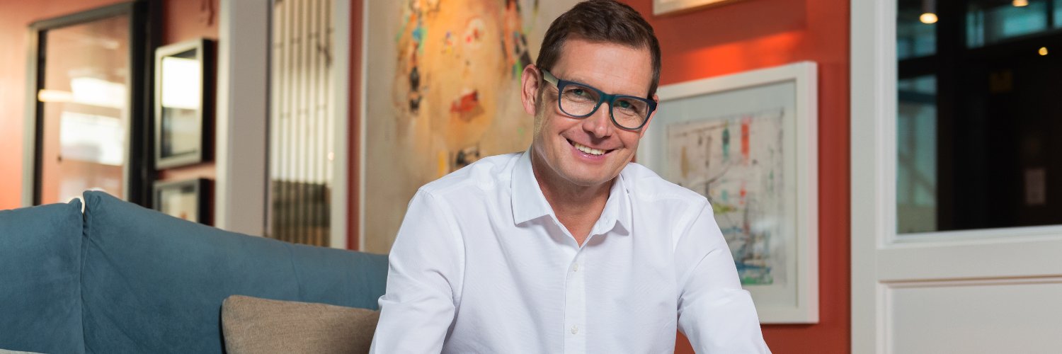 Sven Huber - CEO @fictionexpress @re_school_forum banner