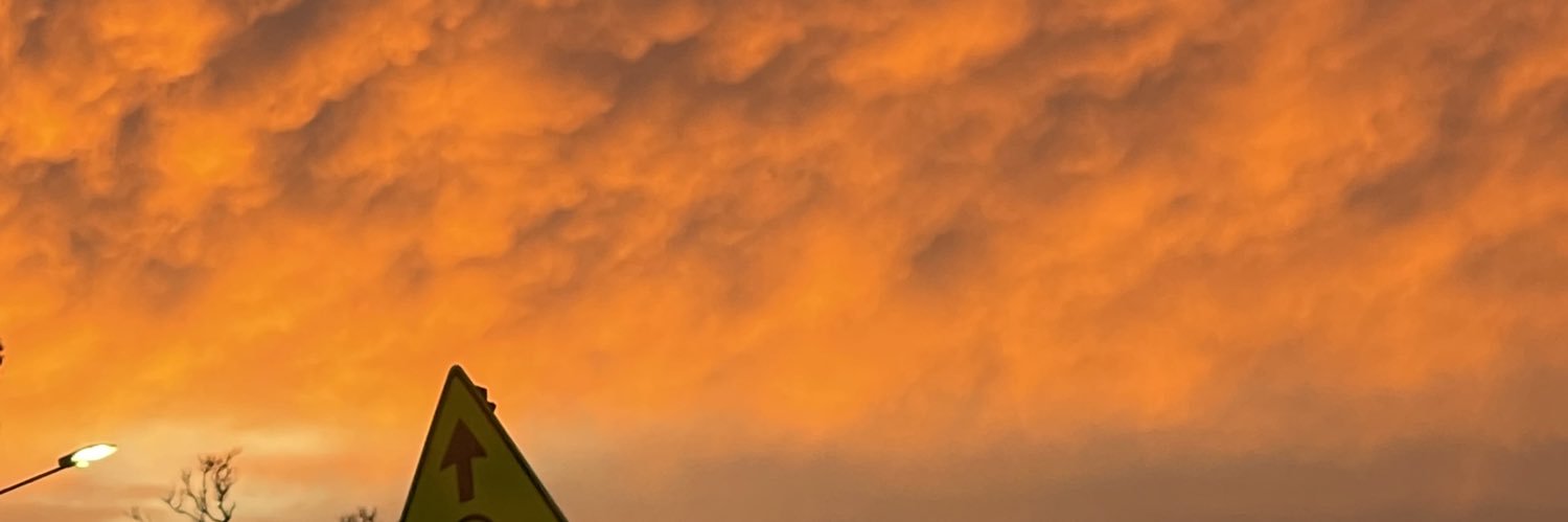 itzmechona's profile banner image