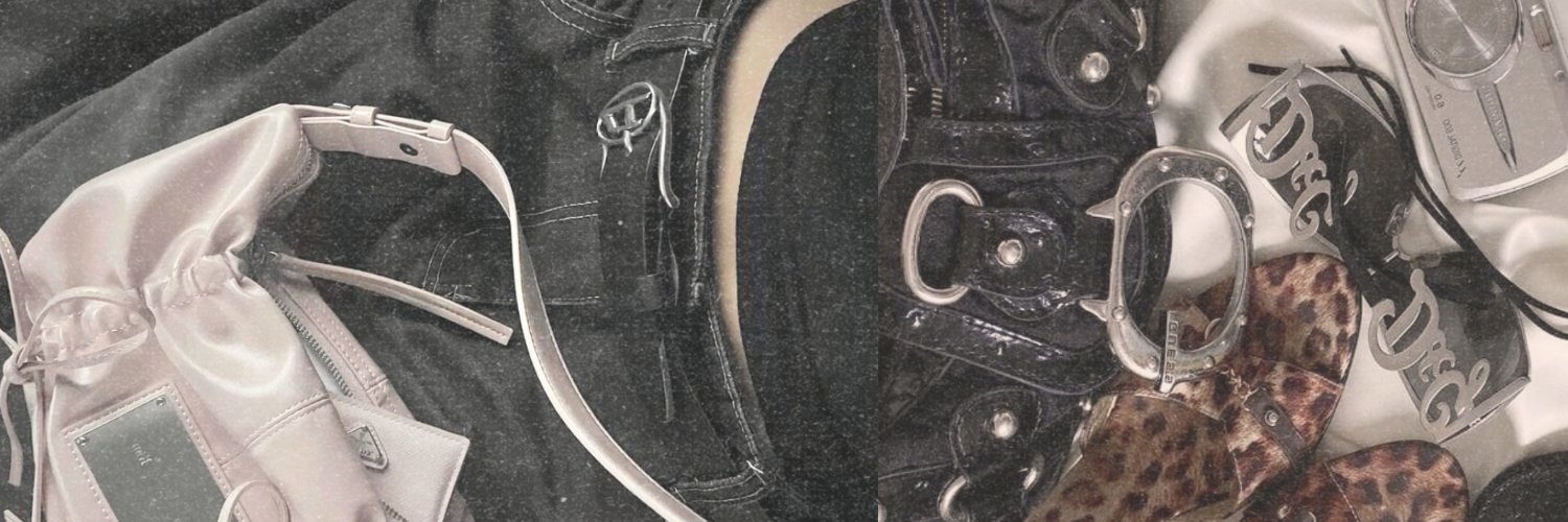 ⦮ ⦯ ⟆ banner