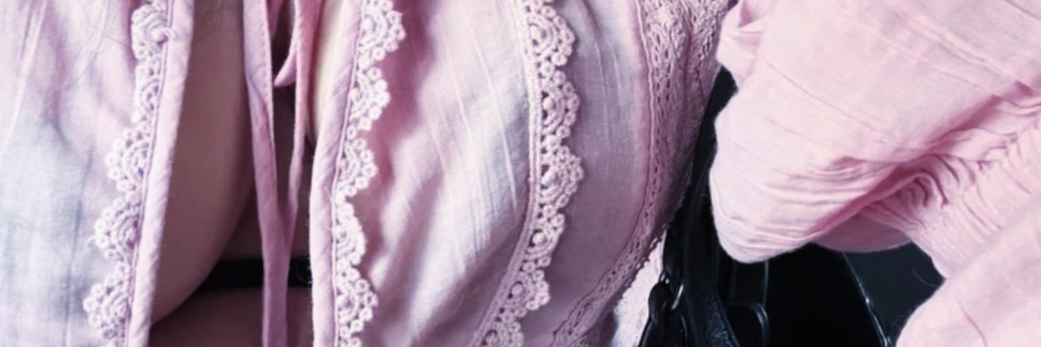 qehahqueen's profile banner image