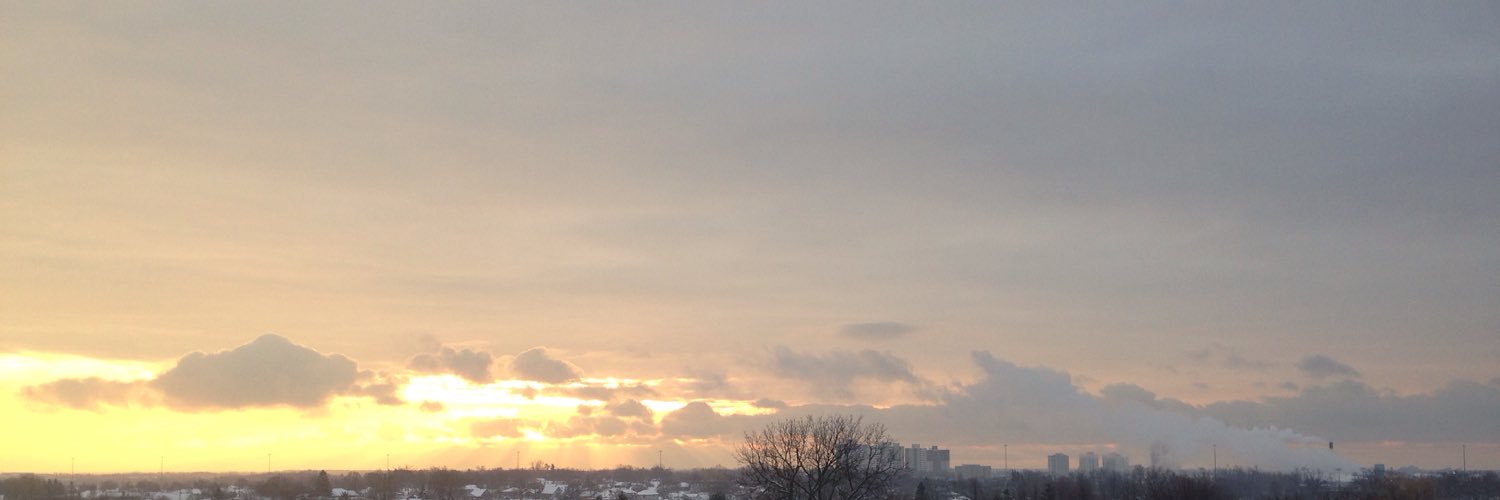 sɪᴍᴘʟʏ ʟᴀᴠɪsʜ ʙᴇᴀᴜᴛʏ banner