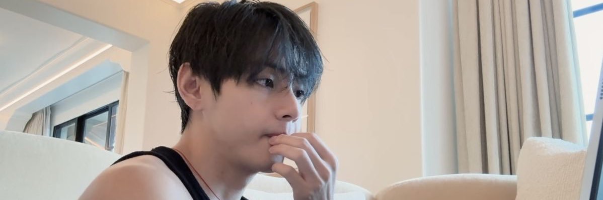 esposa do taehyung VAI VER O BTS! banner