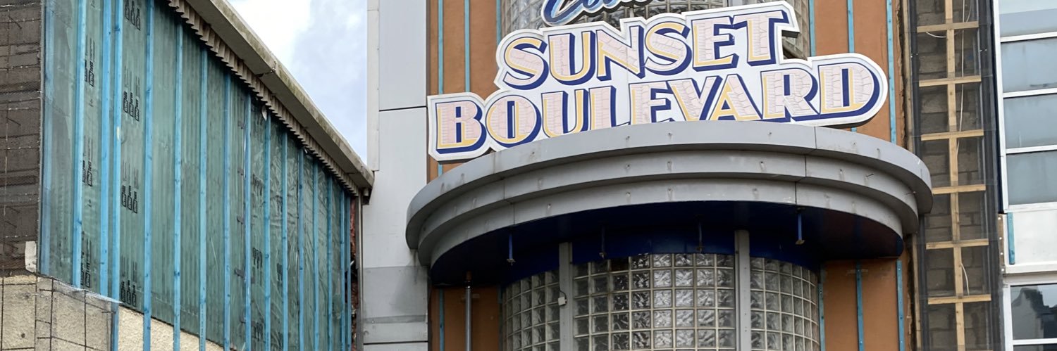 Pat’s Alternative Bus Tour banner