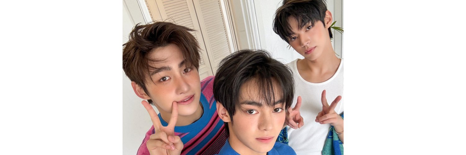 zhenzz15's profile banner image