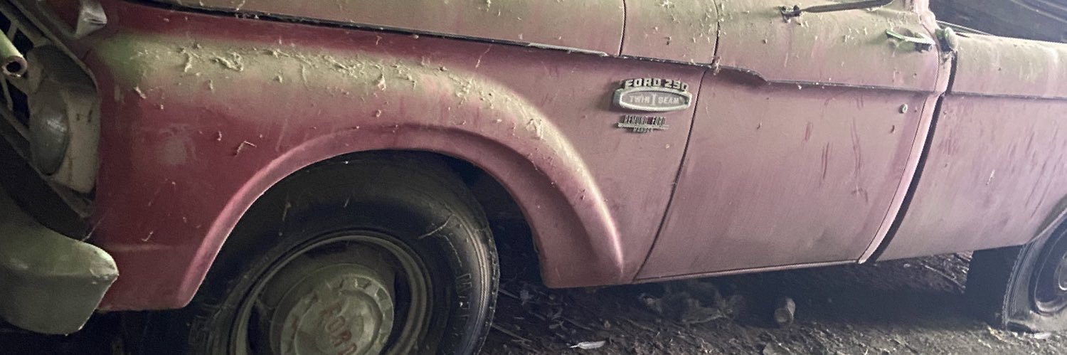 Sparky throws banner