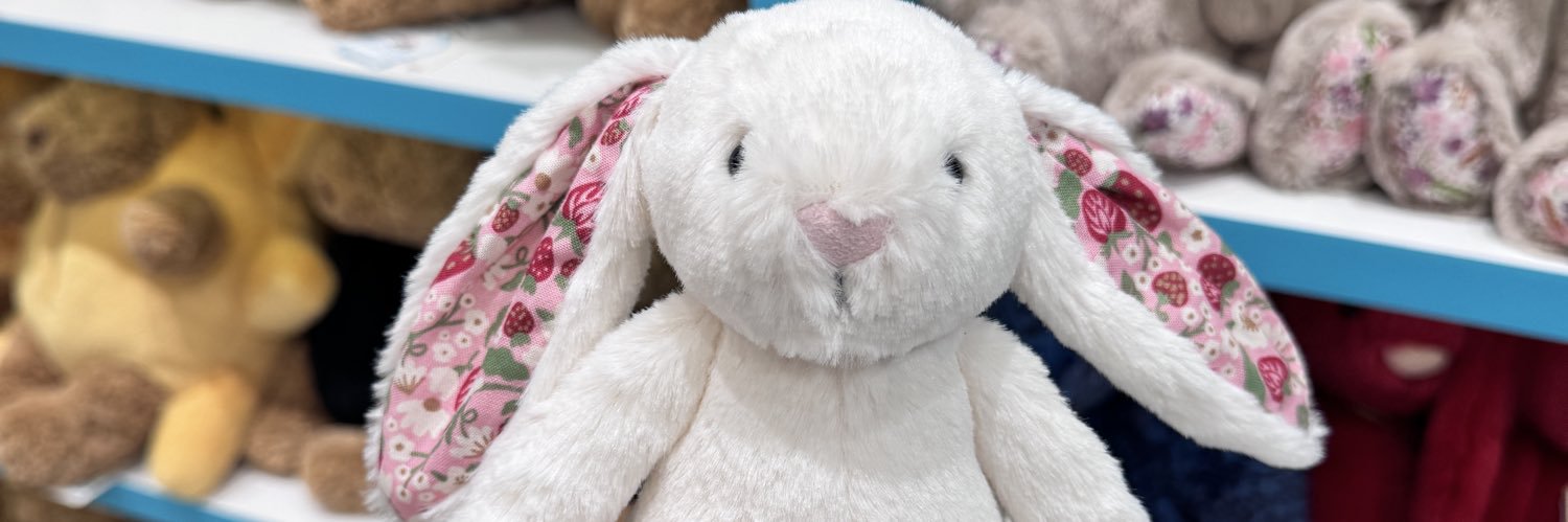 Pollyyyyy🐇 的个人资料封面