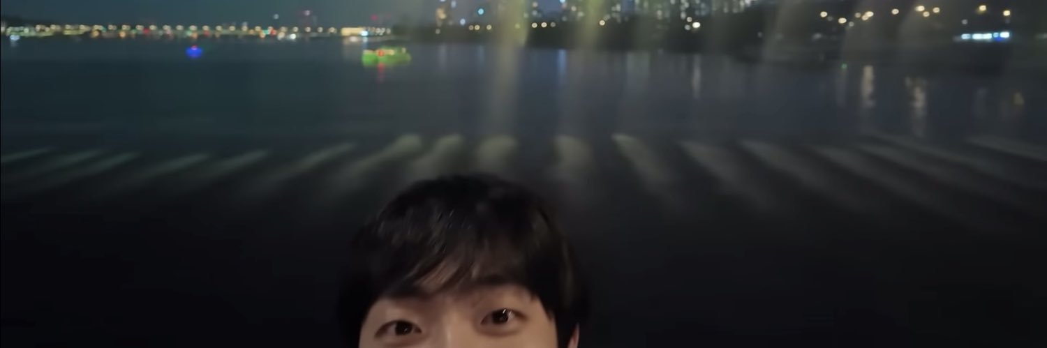 eebaekee's profile banner image
