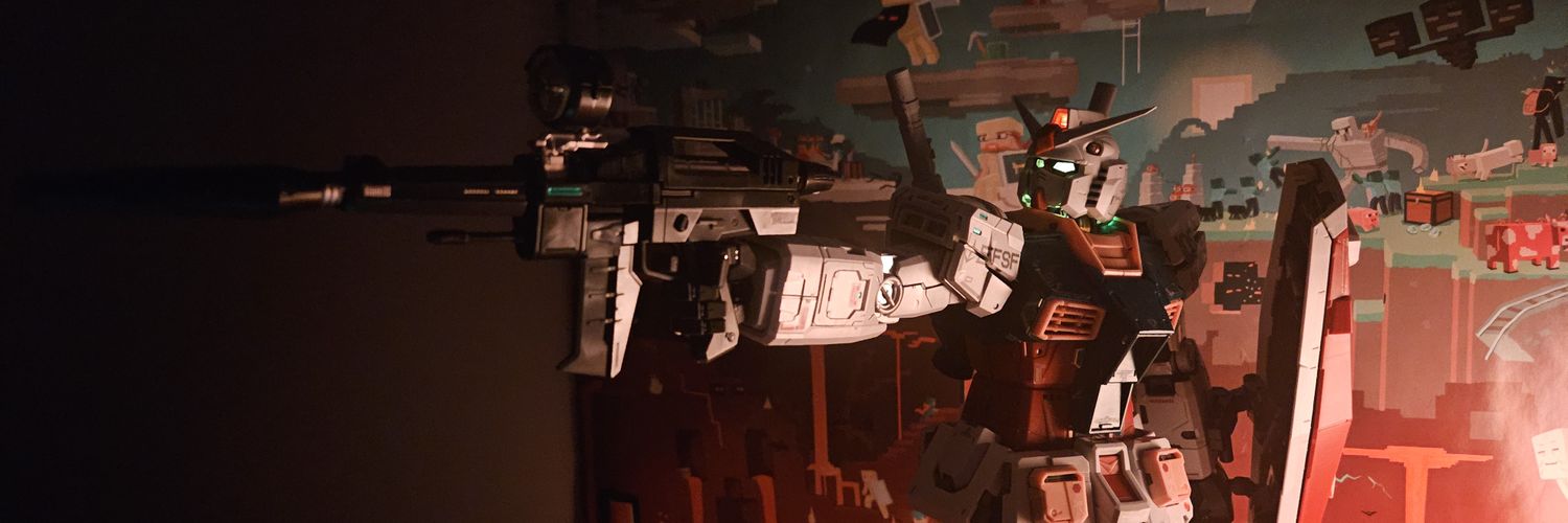 TukHollor's profile banner image