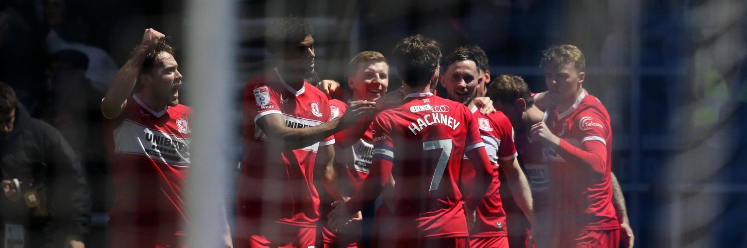 Ella 🧡🤍 banner