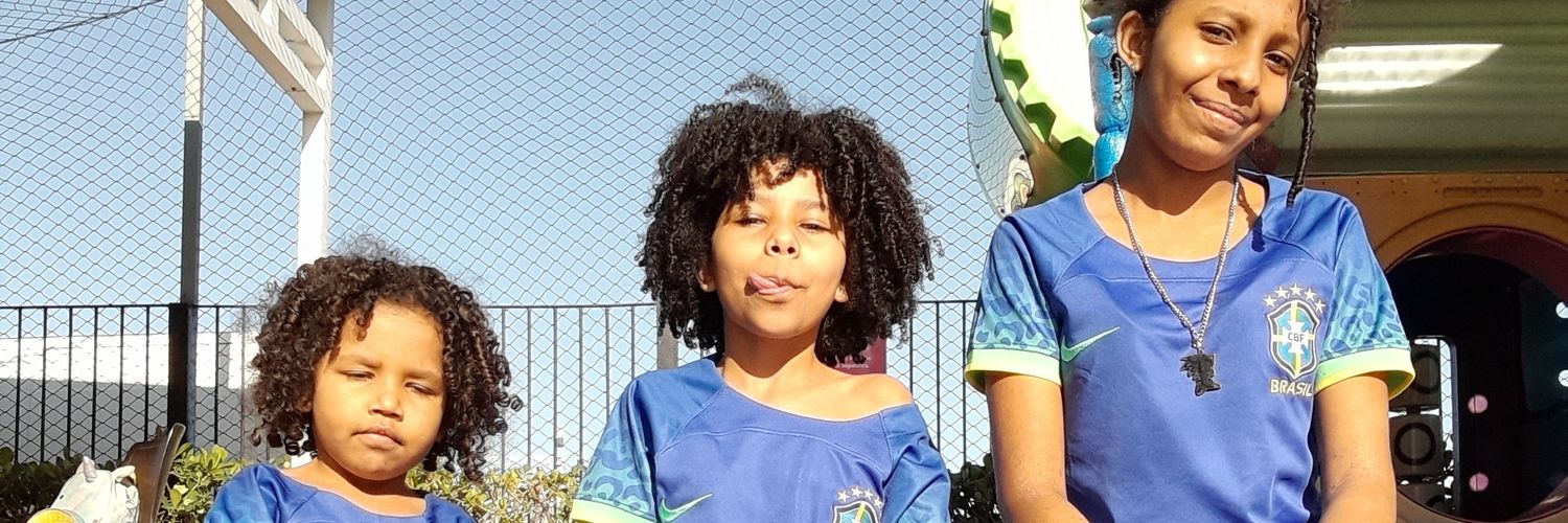 Eme_erson's profile banner image
