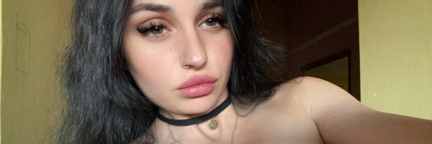 roxy_santini's profile banner image