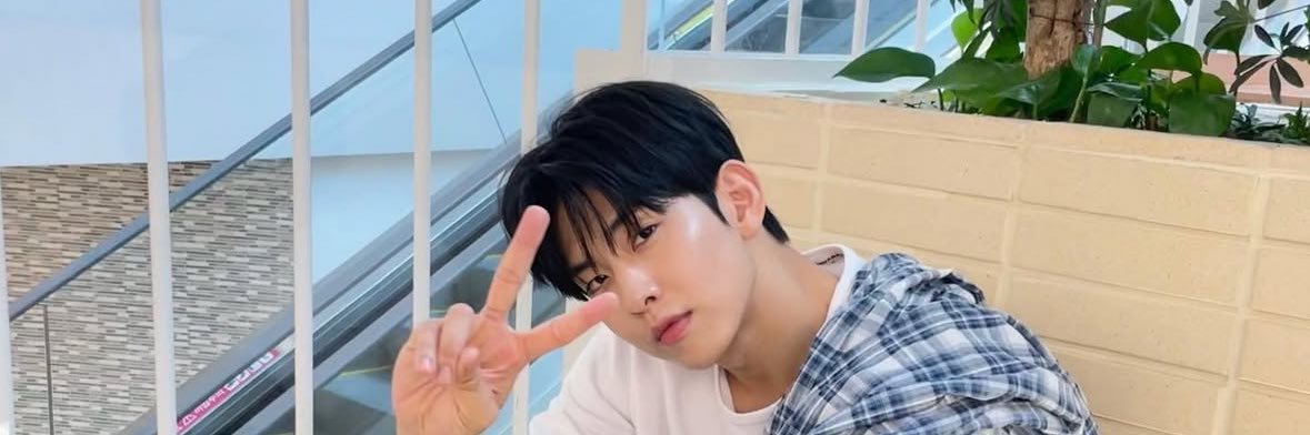 kyunlover__'s profile banner image