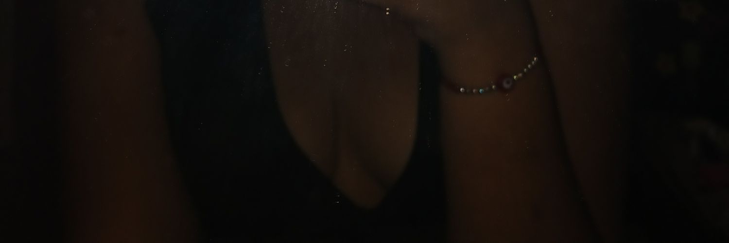 valenndz's profile banner image