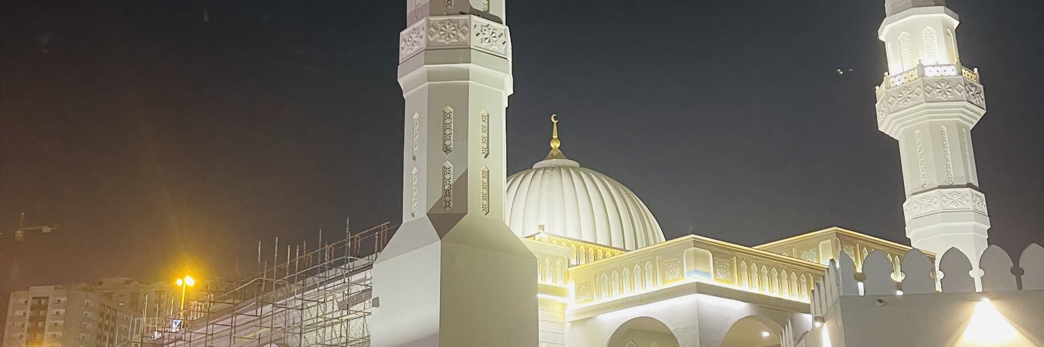 BmominQ's profile banner image