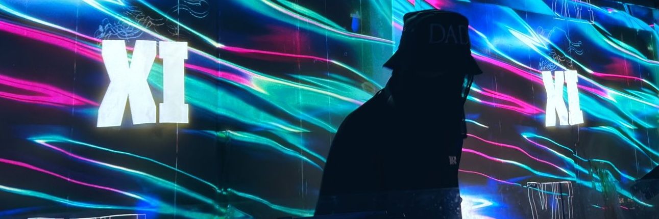 シー (XI)🌙🎼/🦈💙 banner