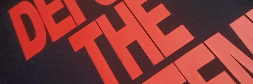 modern war banner