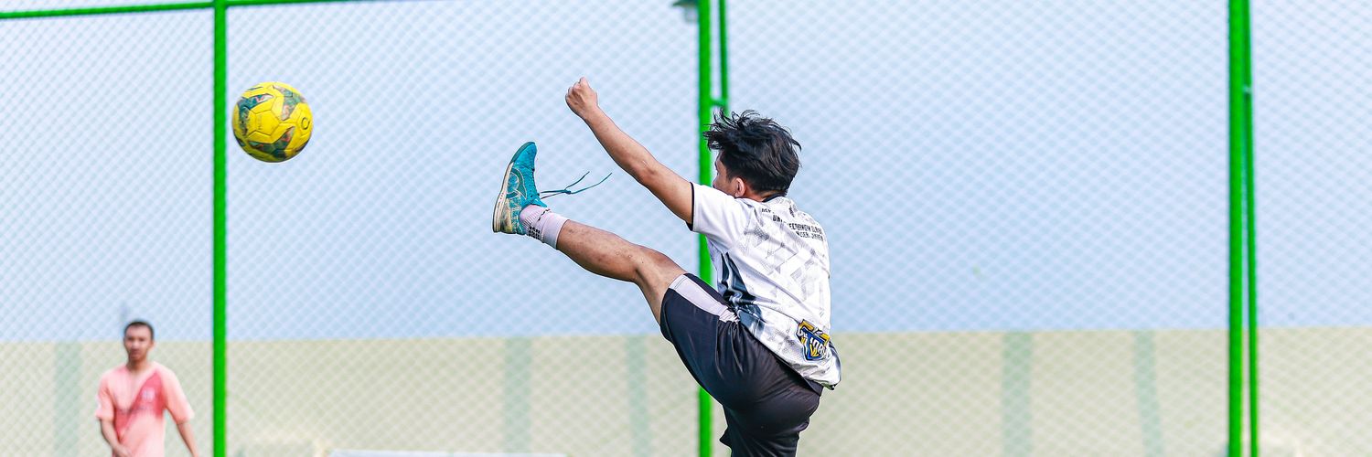 azambasa's profile banner image