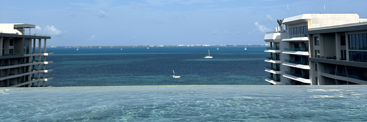 ariahaj1's profile banner image