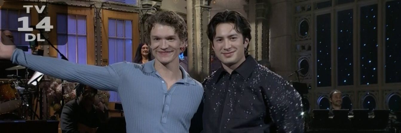 Esha🍁Hollanov lover banner