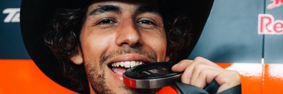 Vale. T ²³👽 banner