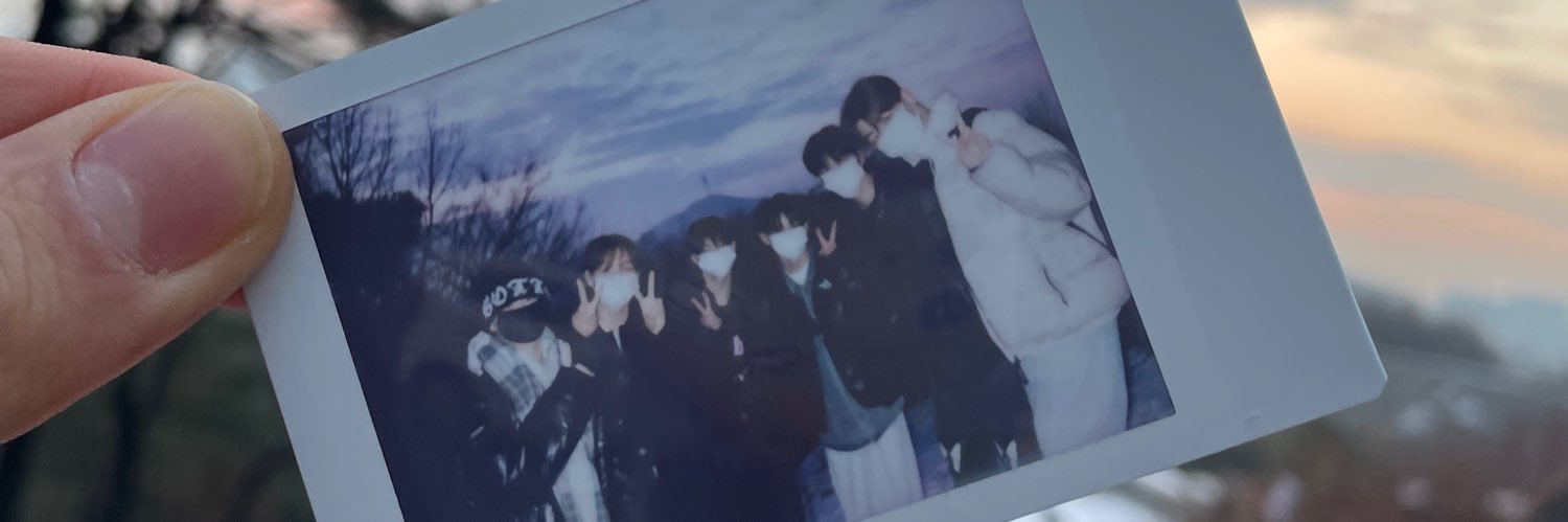 doing0122's profile banner image