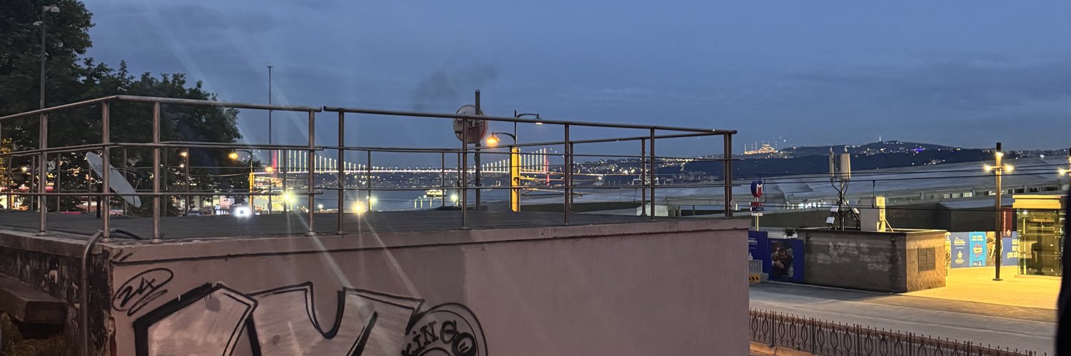 misraozen's profile banner image