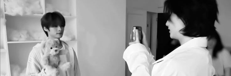leechannho's profile banner image