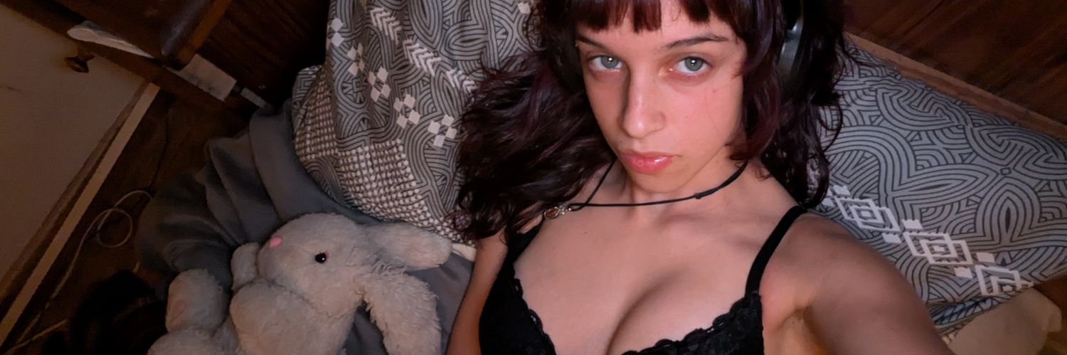 julibatta04's profile banner image
