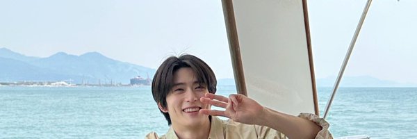 peachitri Profile Banner