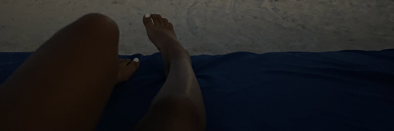 xqrens's profile banner image