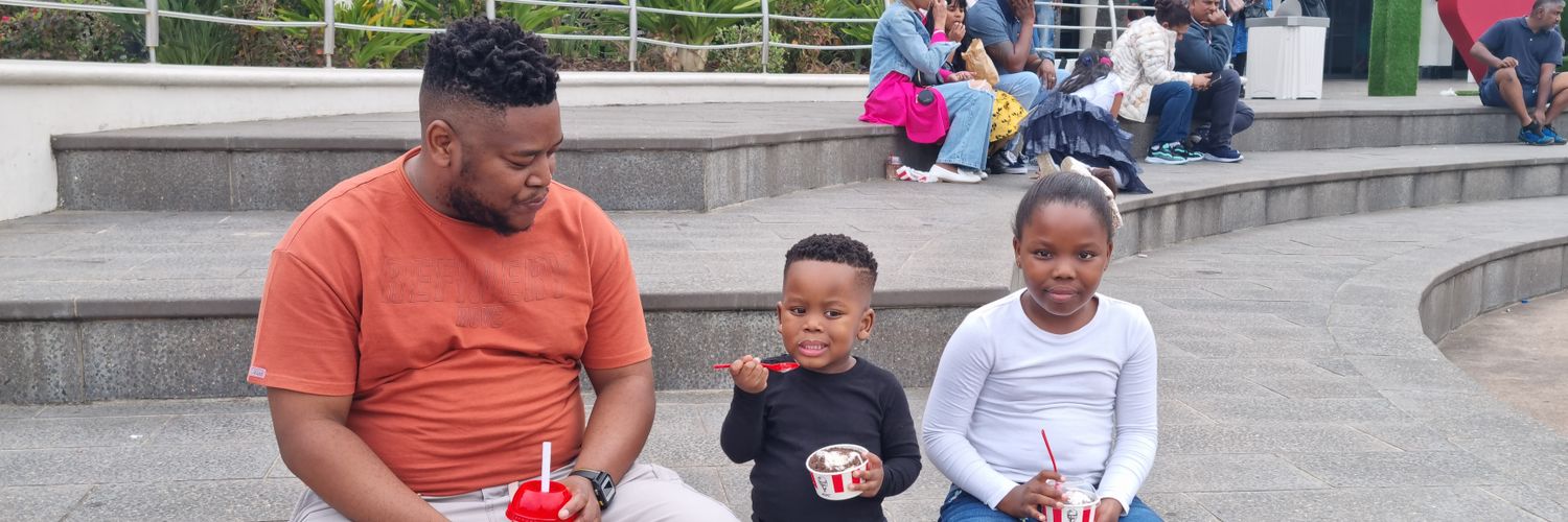 Nhlangoti's profile banner image