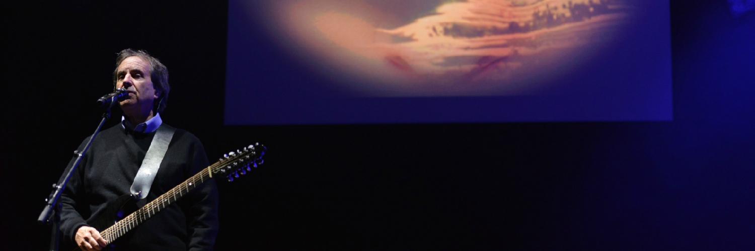 Chris de Burgh banner