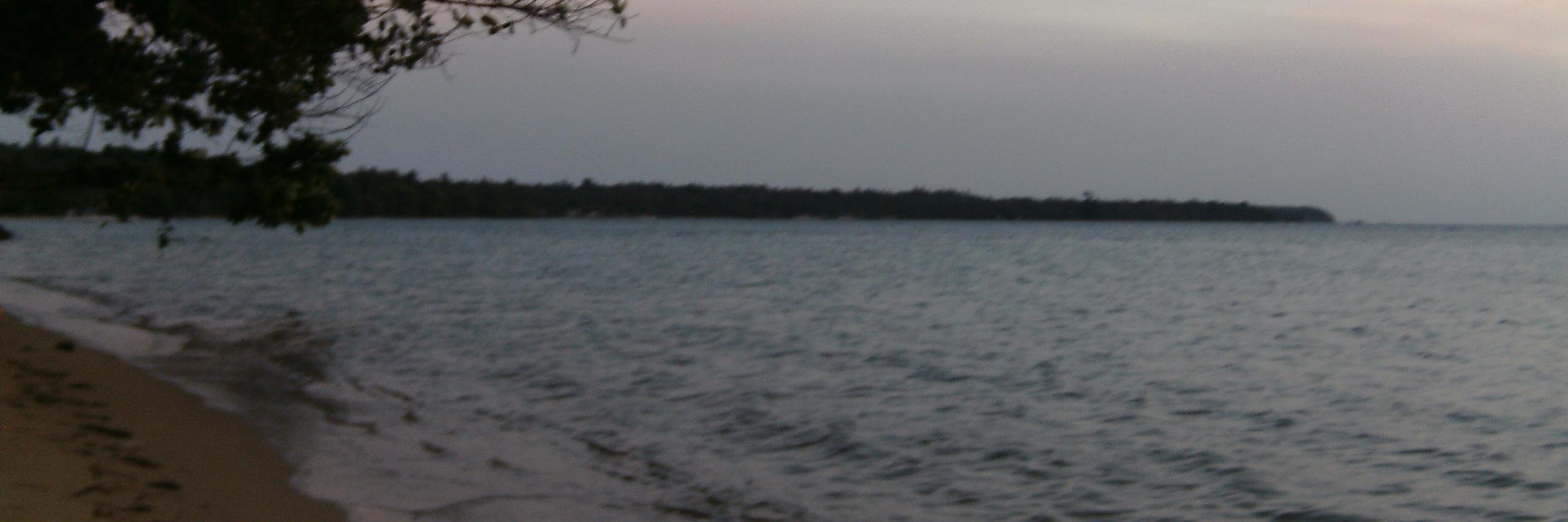 mnthbngt's profile banner image