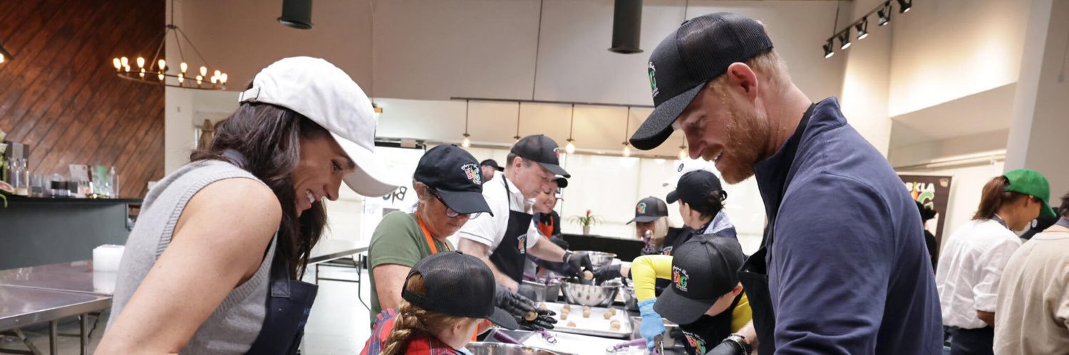 anneboleynisback banner