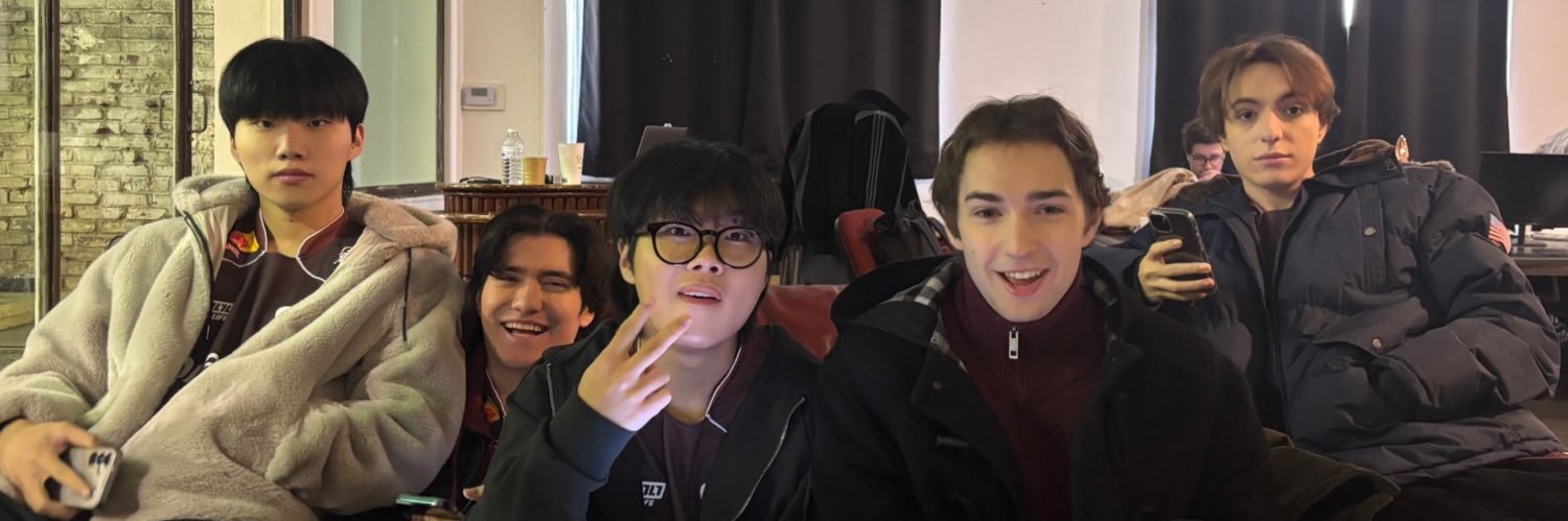 leny_cmrs's profile banner image